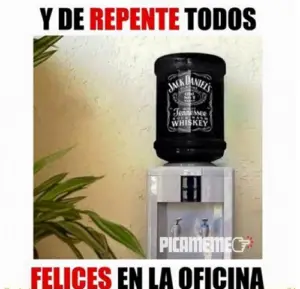 Todos felices en la oficina